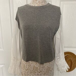 cupio gray top with white long shirt sleeves crew neck smocked wrists size S/M